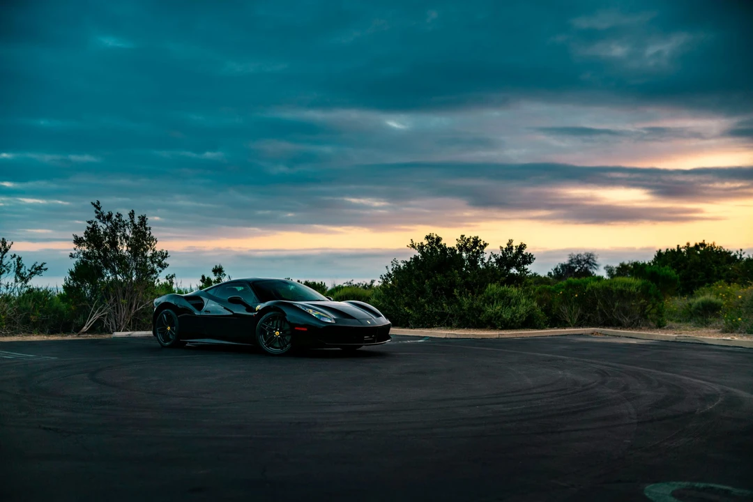 2017 Ferrari 488 GTB - Image 27 of 31