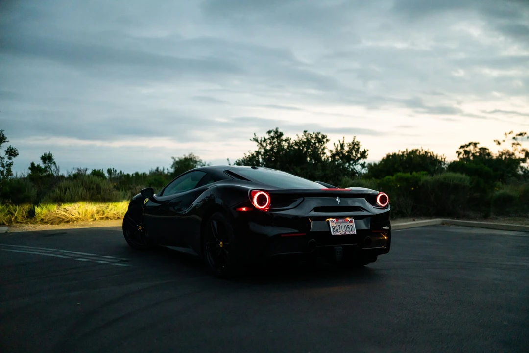 2017 Ferrari 488 GTB - Image 13 of 31