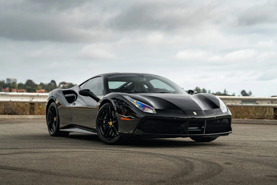 2017 Ferrari 488 GTB - Image 6 of 31
