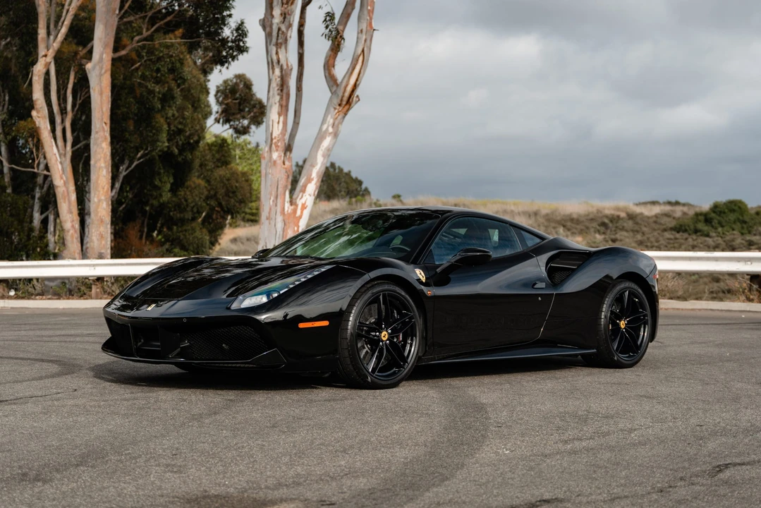 2017 Ferrari 488 GTB - Image 10 of 31
