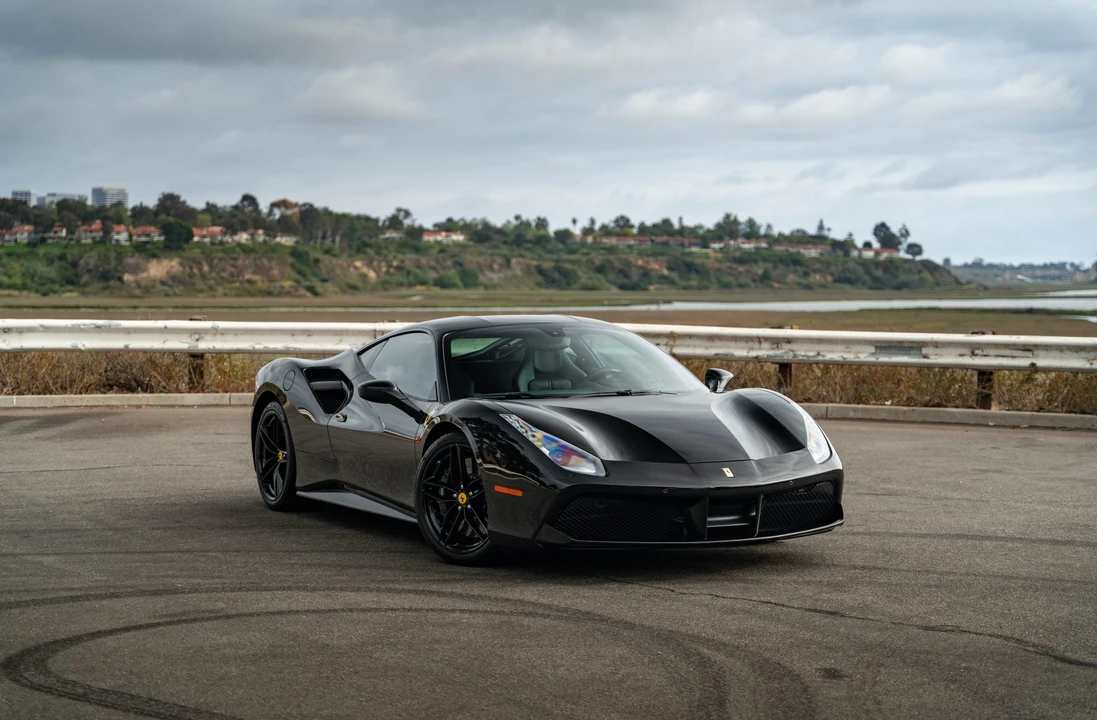 2017 Ferrari 488 GTB - Image 5 of 31