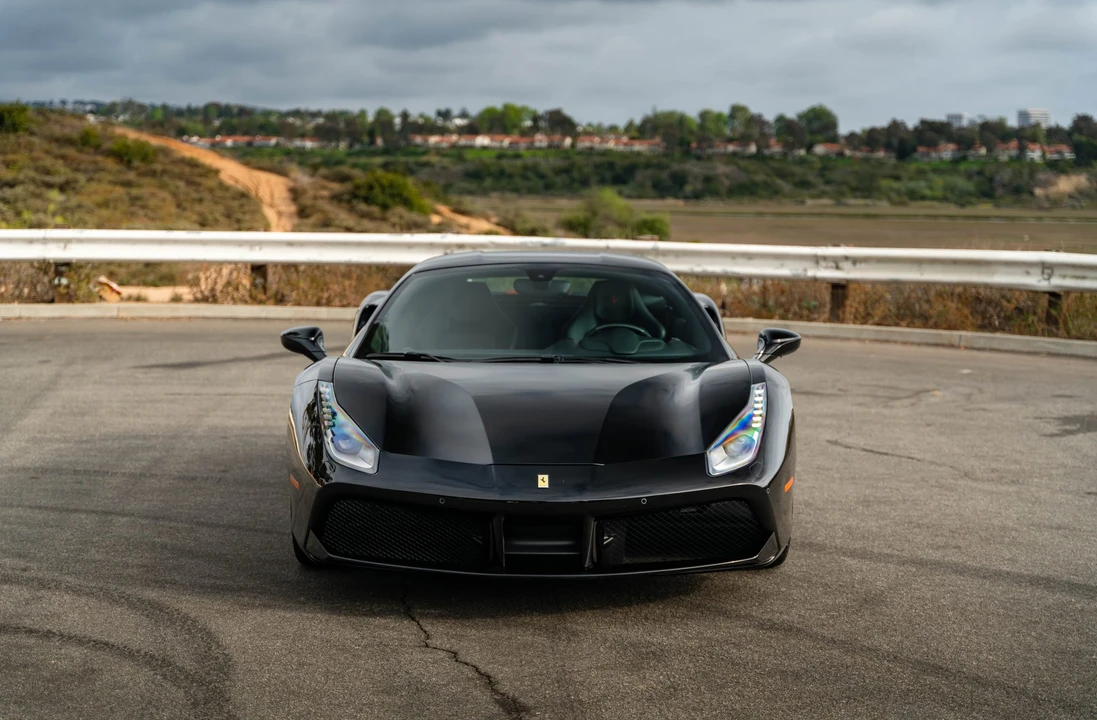 2017 Ferrari 488 GTB - Image 7 of 31