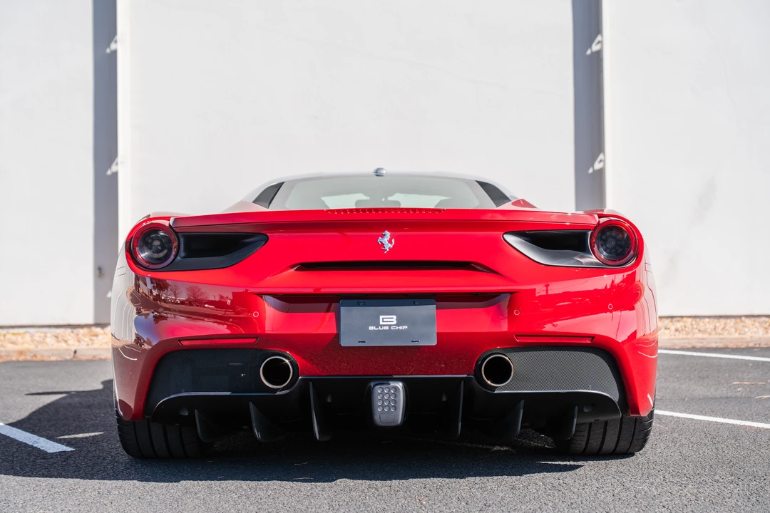 2018 Ferrari 488 GTB - Image 17 of 31