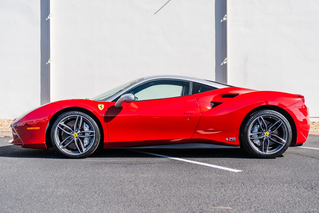 2018 Ferrari 488 GTB - Image 22 of 31