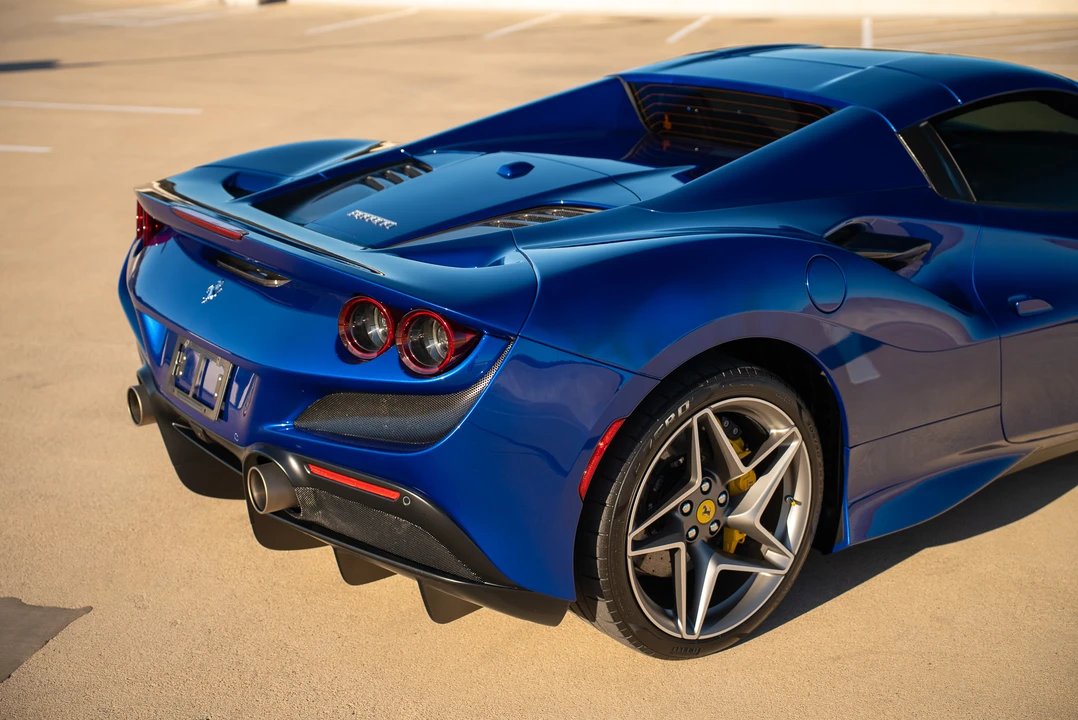 2022 Ferrari F8 Spider - Image 29 of 31