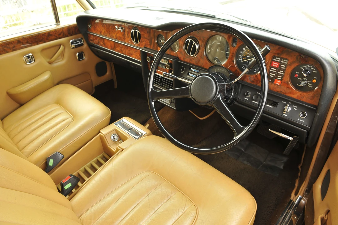 1977 Rolls-Royce Silver Shadow II - Image 11 of 17