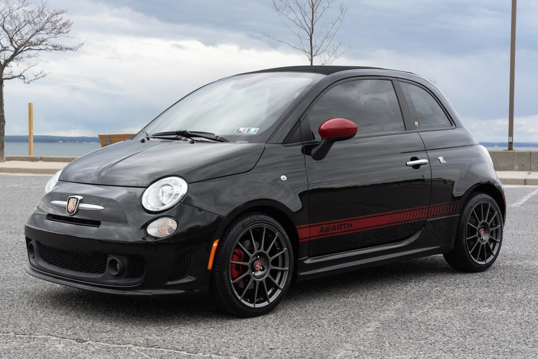 2013 Fiat Abarth 500 - Image 2 of 31