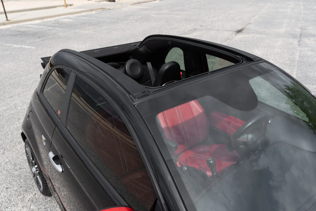 2013 Fiat Abarth 500 - Image 17 of 31