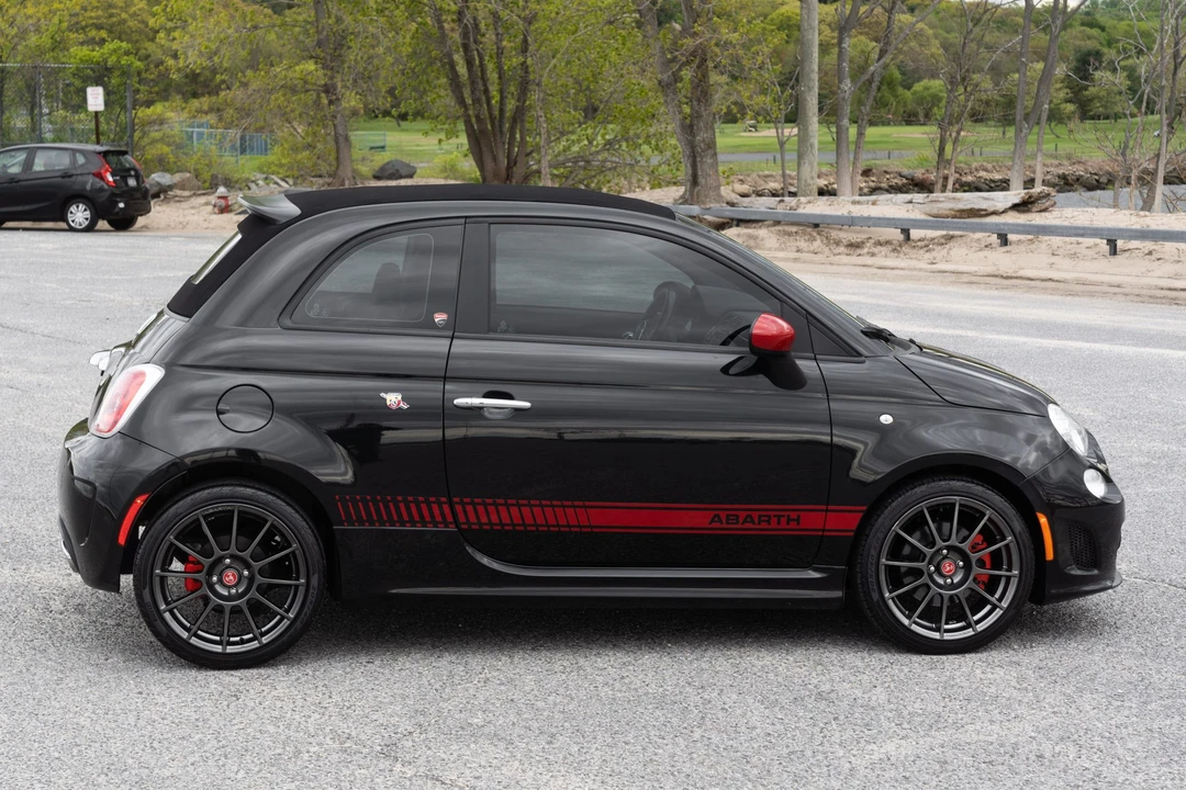 2013 Fiat Abarth 500 - Image 5 of 31