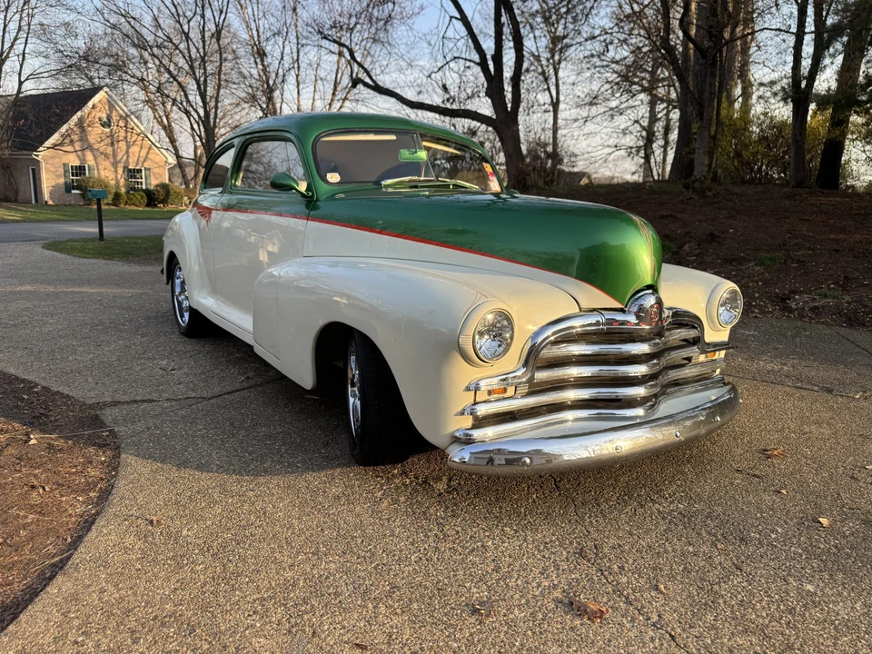 1947 Pontiac Chieftain - Image 11 of 31