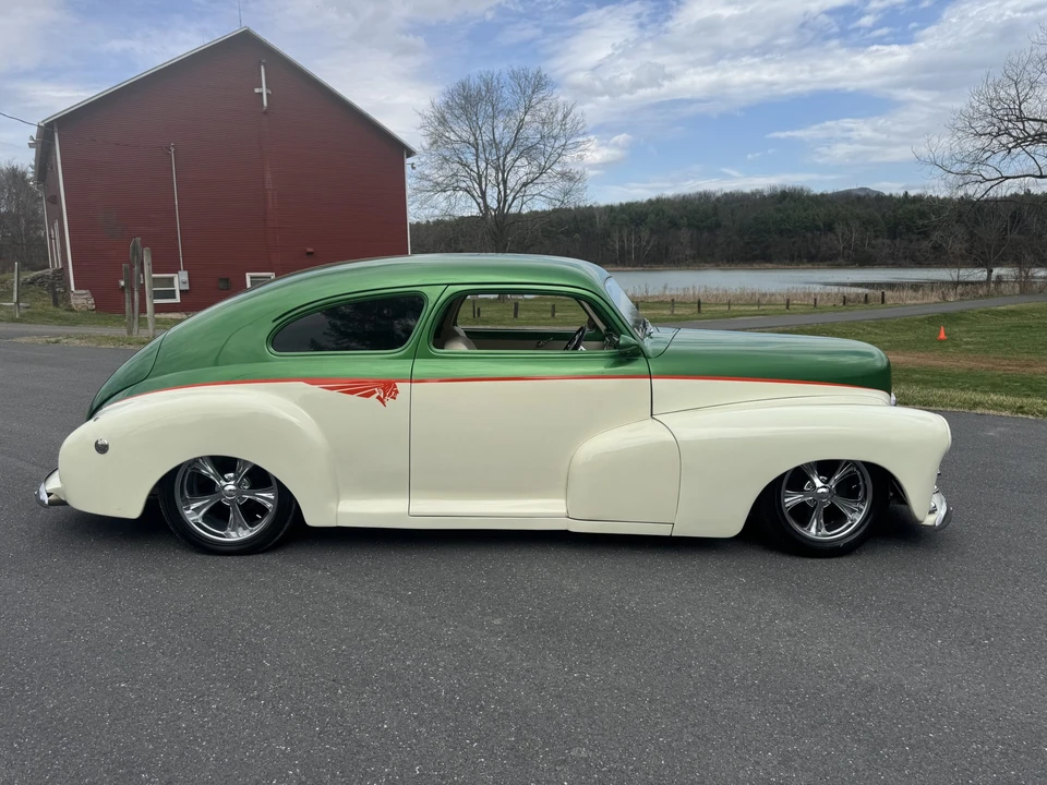 1947 Pontiac Chieftain - Image 10 of 31