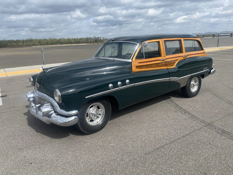 1951 Buick Super - Image 2 of 31