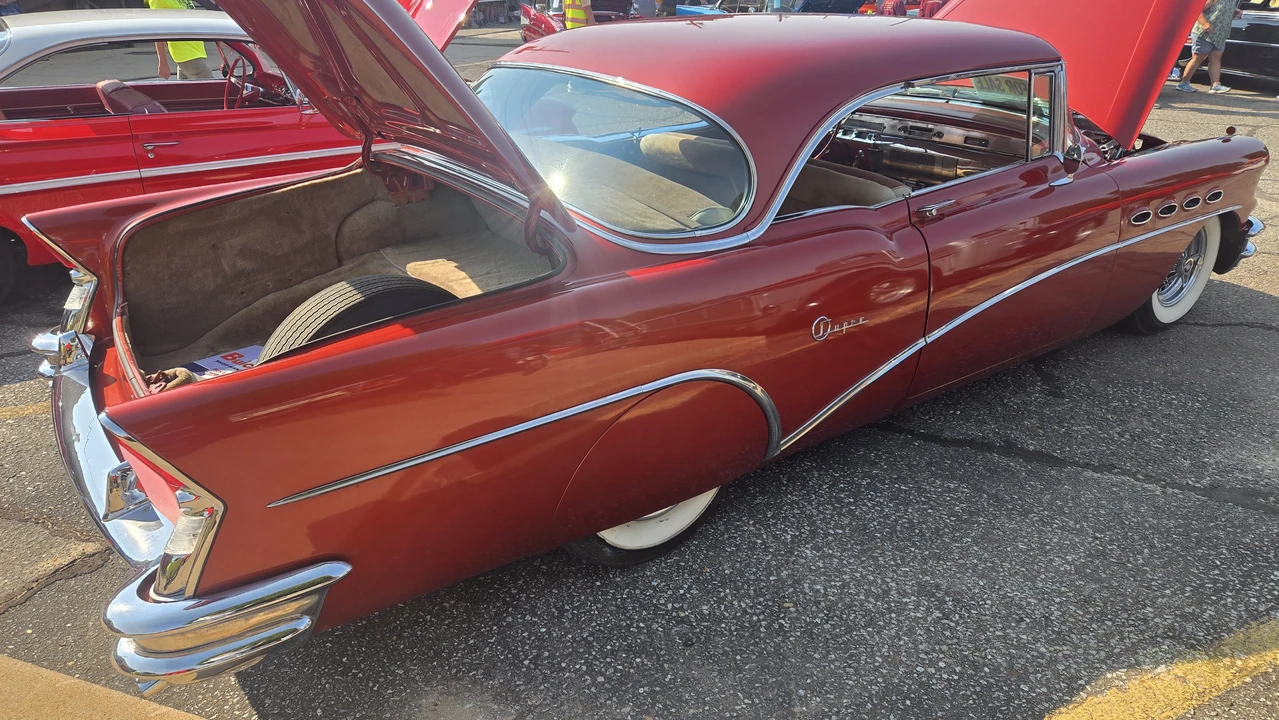 1956 Buick Super - Image 11 of 31