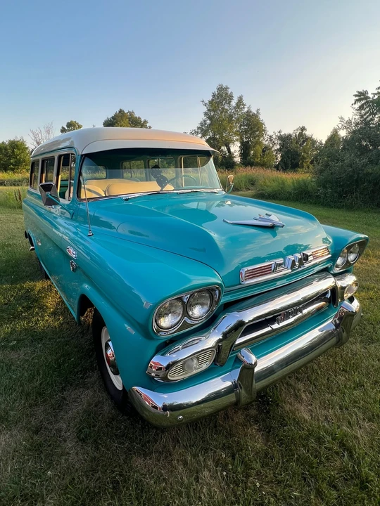 1958 GMC Suburban 4th Gen - Image 5 of 31