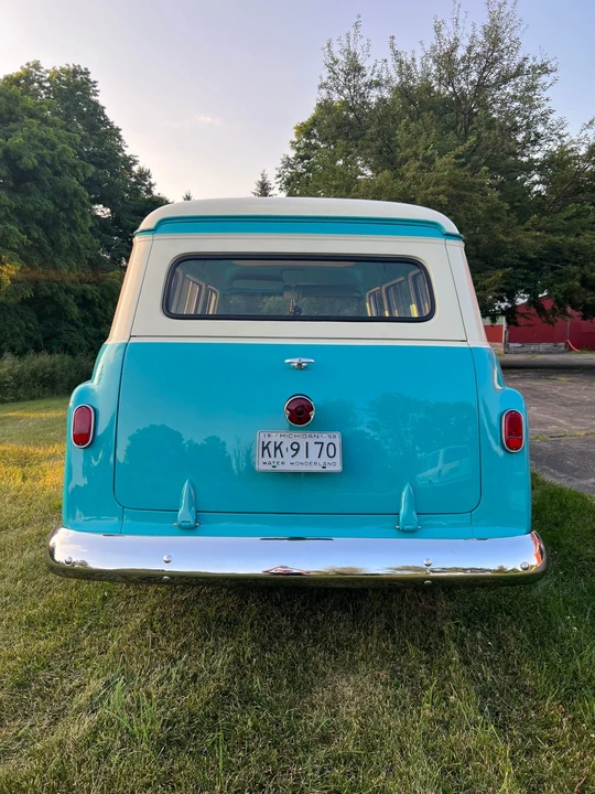 1958 GMC Suburban 4th Gen - Image 14 of 31