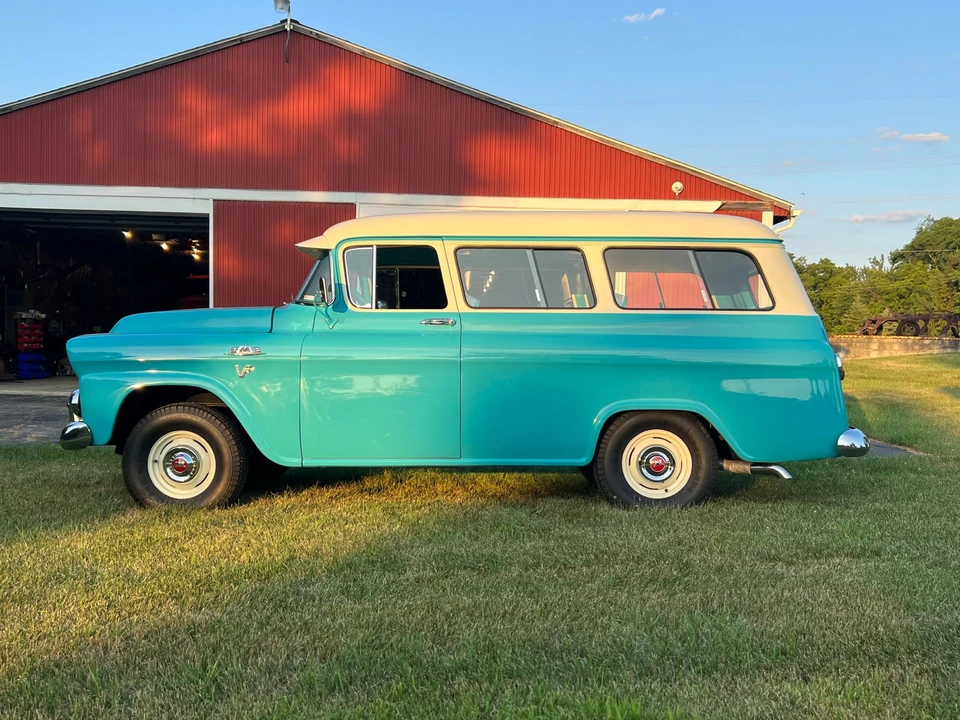 1958 GMC Suburban 4th Gen - Image 19 of 31