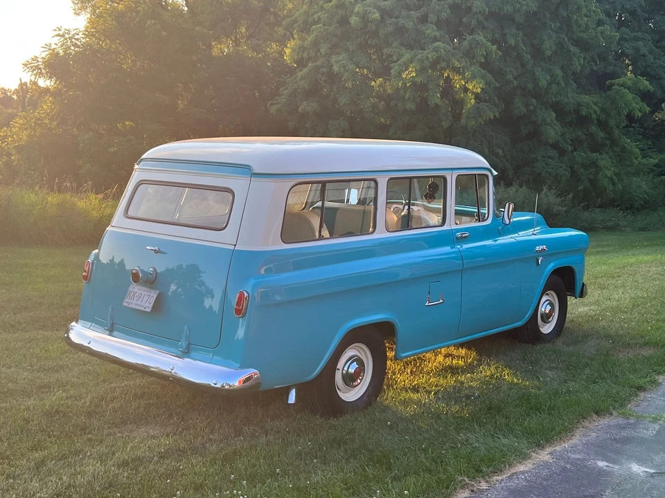 1958 GMC Suburban 4th Gen - Image 12 of 31