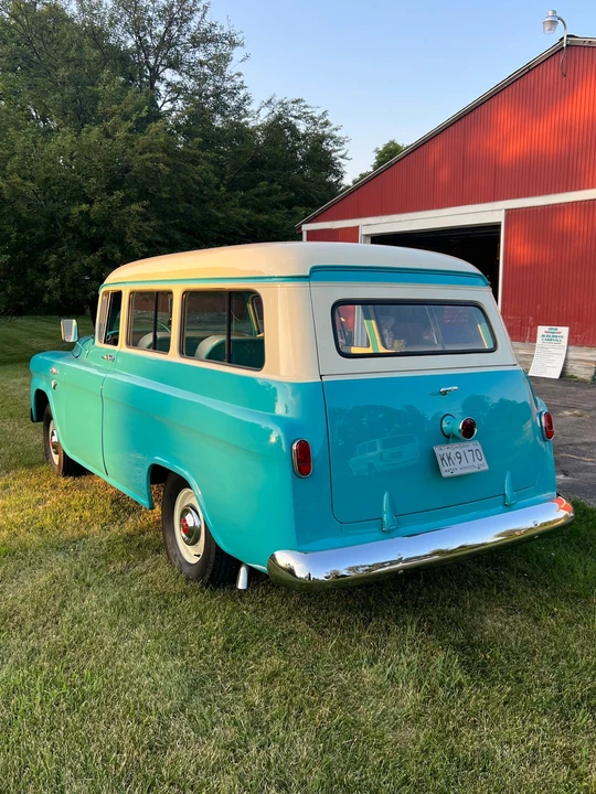 1958 GMC Suburban 4th Gen - Image 15 of 31