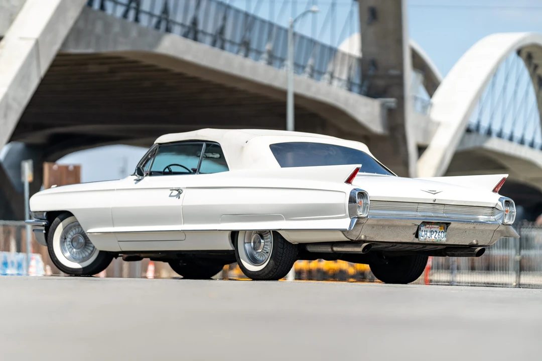 1962 Cadillac Series 62 6th Gen - Image 15 of 31