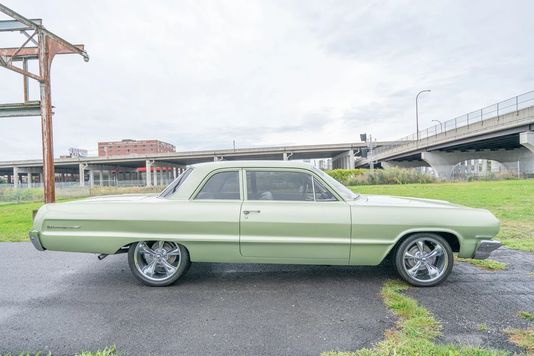 1964 Chevrolet Biscayne - Image 11 of 31