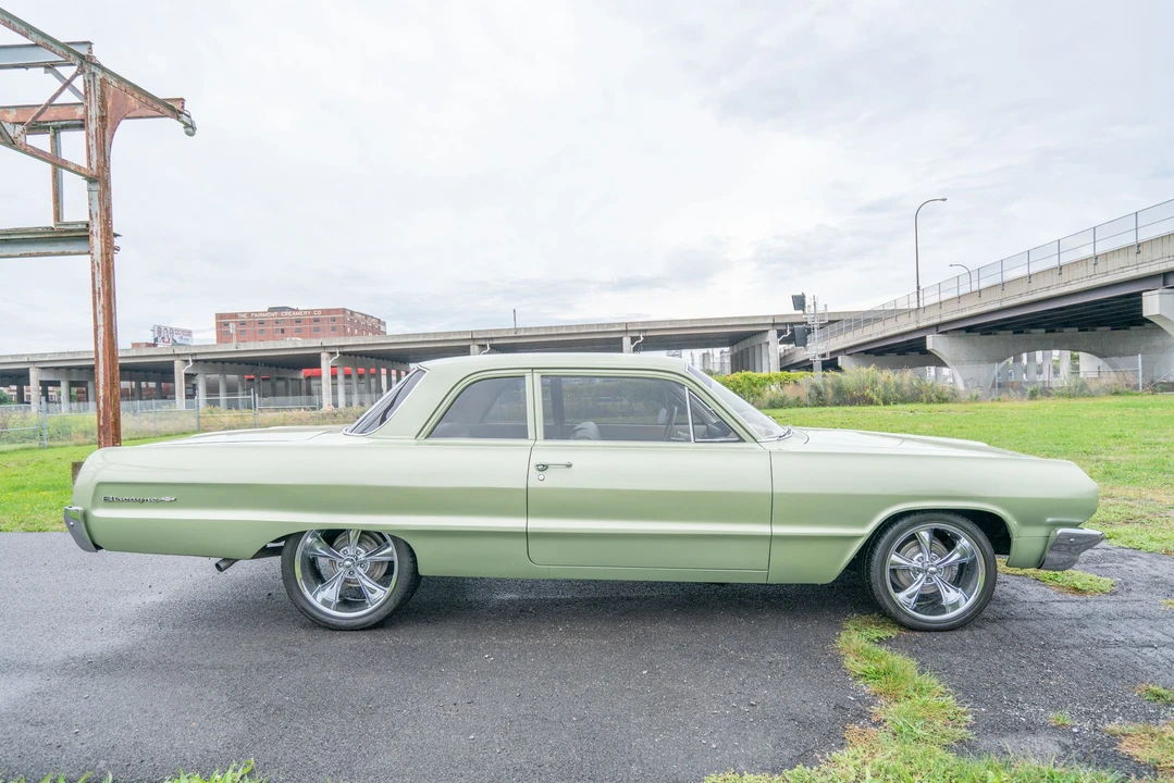 1964 Chevrolet Biscayne - Image 15 of 31