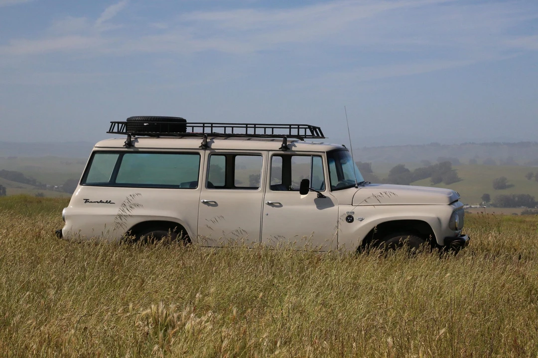 1965 International Harvester Travelall - Image 7 of 31