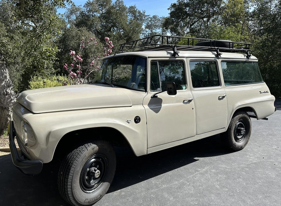 1965 International Harvester Travelall - Image 3 of 31