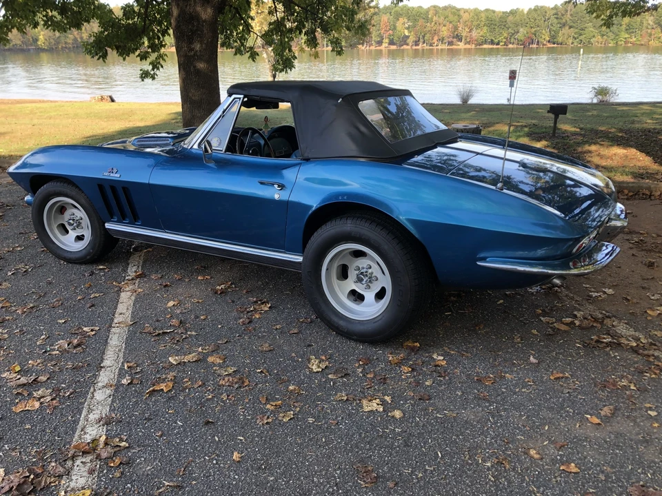 1966 Chevrolet Corvette C2 - Image 21 of 31