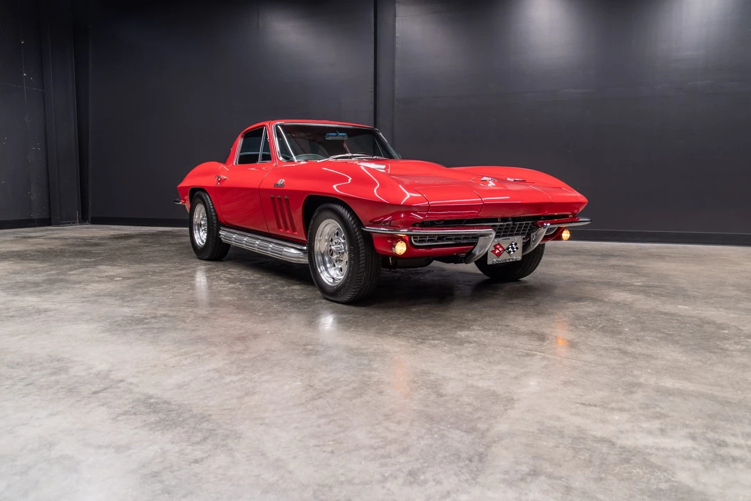 1966 Chevrolet Corvette C2 - Image 11 of 31