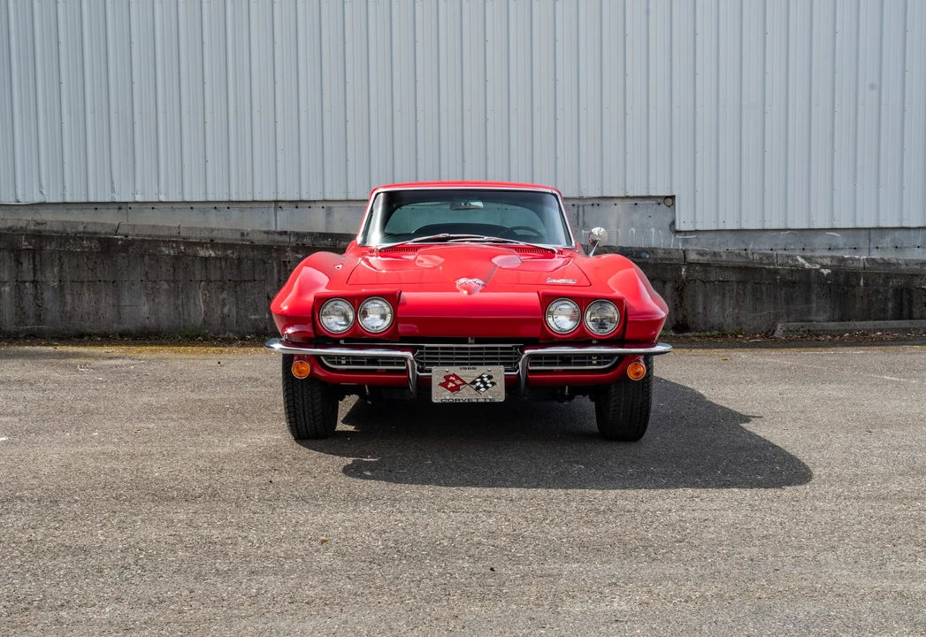 1966 Chevrolet Corvette C2 - Image 25 of 31