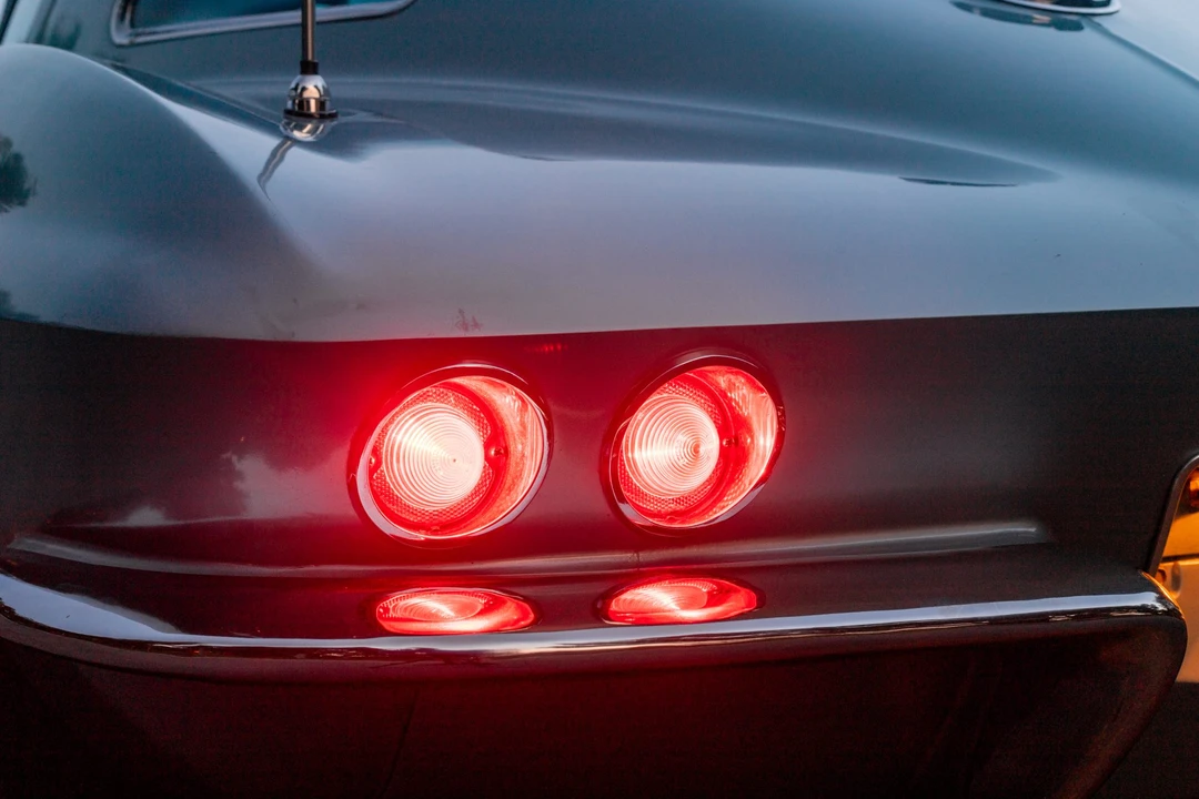 1966 Chevrolet Corvette C2 - Image 14 of 31