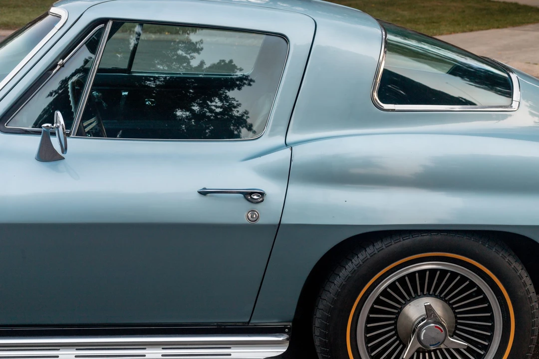 1966 Chevrolet Corvette C2 - Image 23 of 31