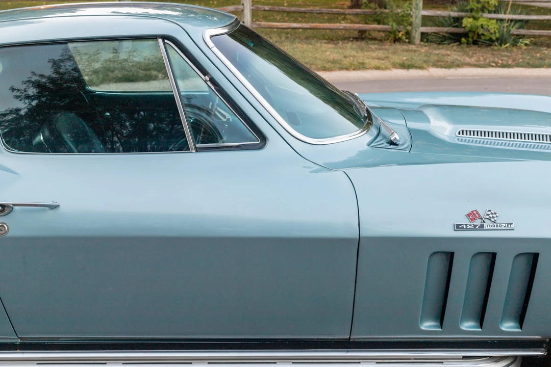 1966 Chevrolet Corvette C2 - Image 25 of 31