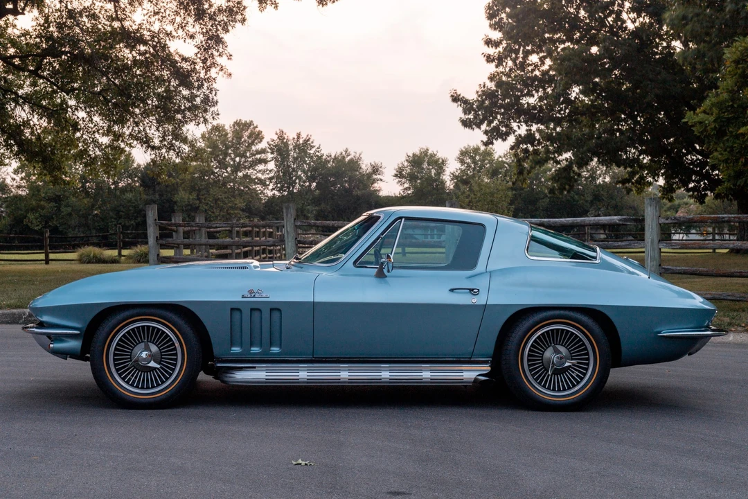 1966 Chevrolet Corvette C2 - Image 9 of 31