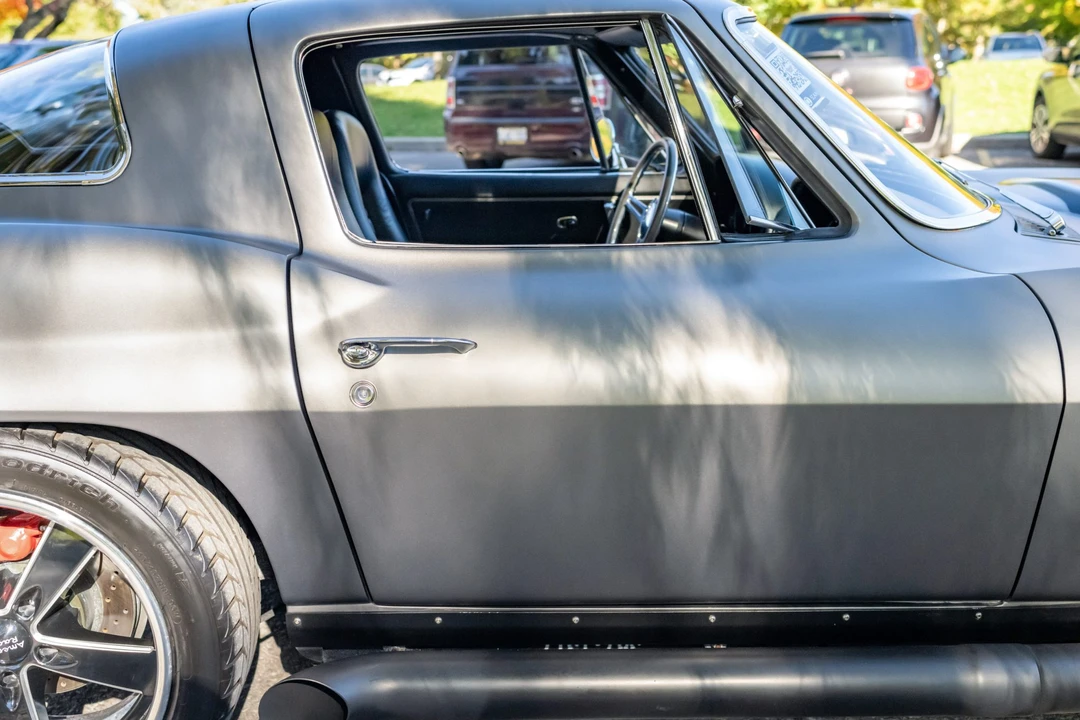 1966 Chevrolet Corvette C2 - Image 26 of 31