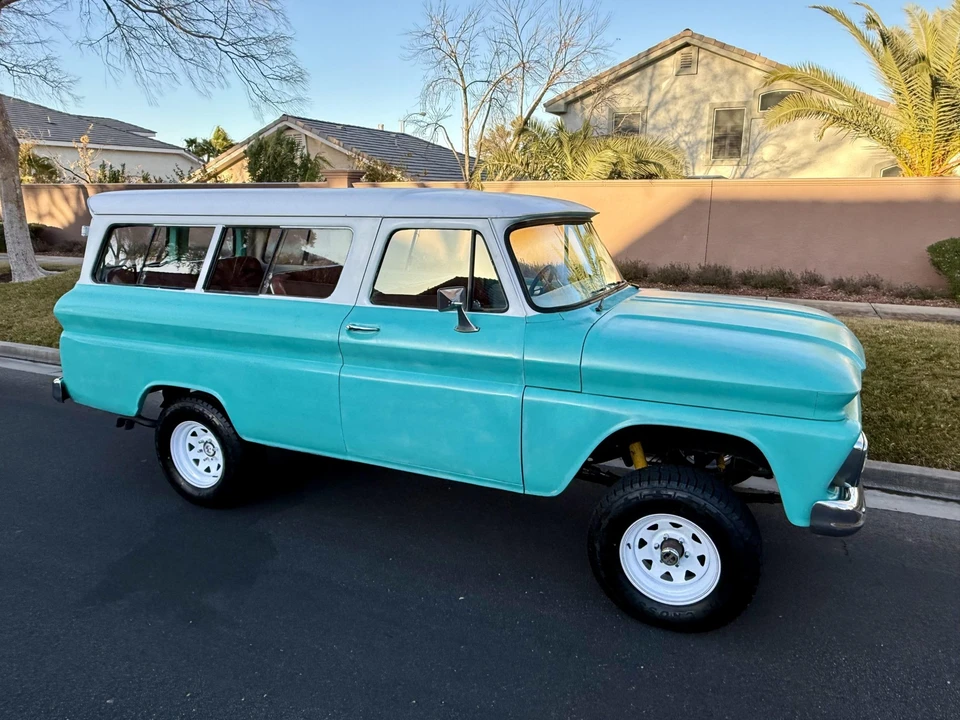 1966 Chevrolet Suburban 5th Gen - Image 12 of 31