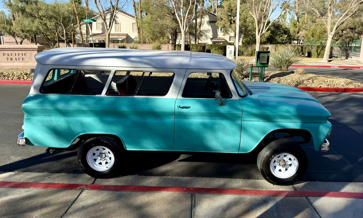 1966 Chevrolet Suburban 5th Gen - Image 17 of 31