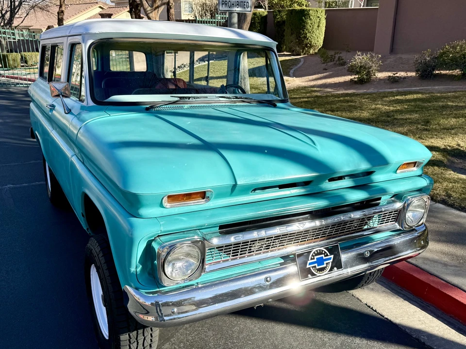 1966 Chevrolet Suburban 5th Gen - Image 28 of 31