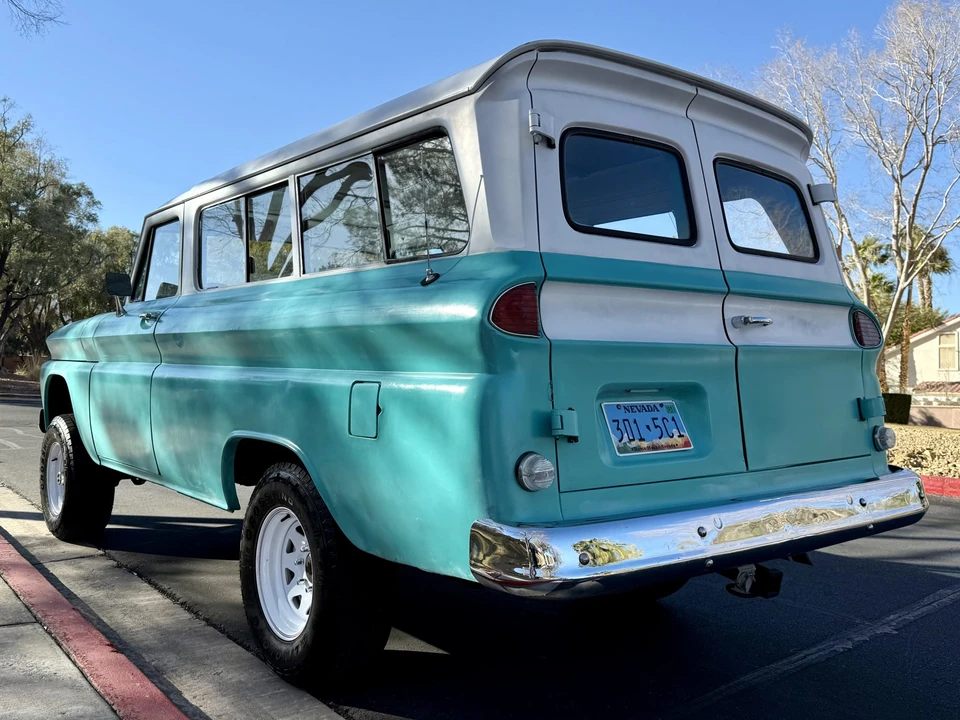 1966 Chevrolet Suburban 5th Gen - Image 20 of 31