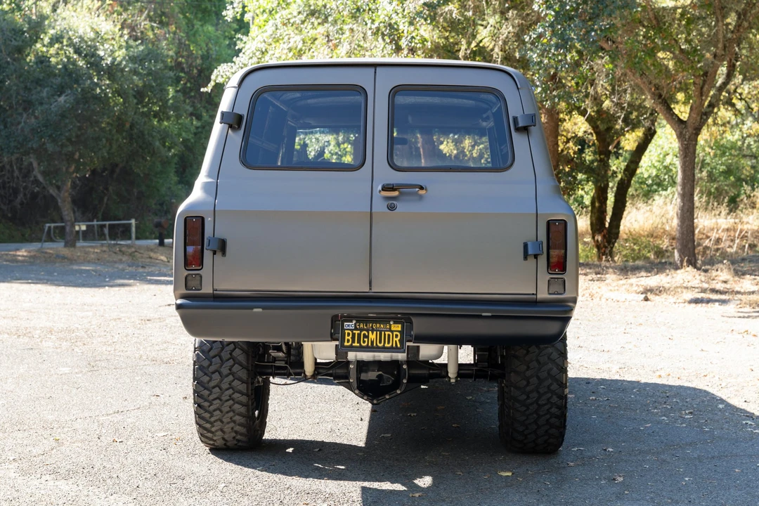 1969 Chevrolet Suburban 6th Gen - Image 6 of 31