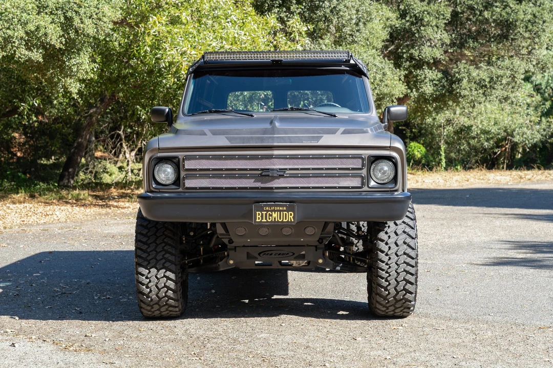 1969 Chevrolet Suburban 6th Gen - Image 2 of 31