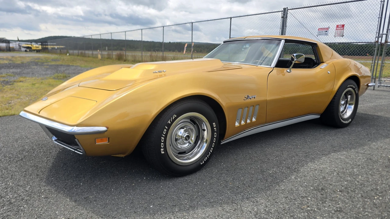 1969 Chevrolet Corvette C3 427 & 454 - Image 2 of 31