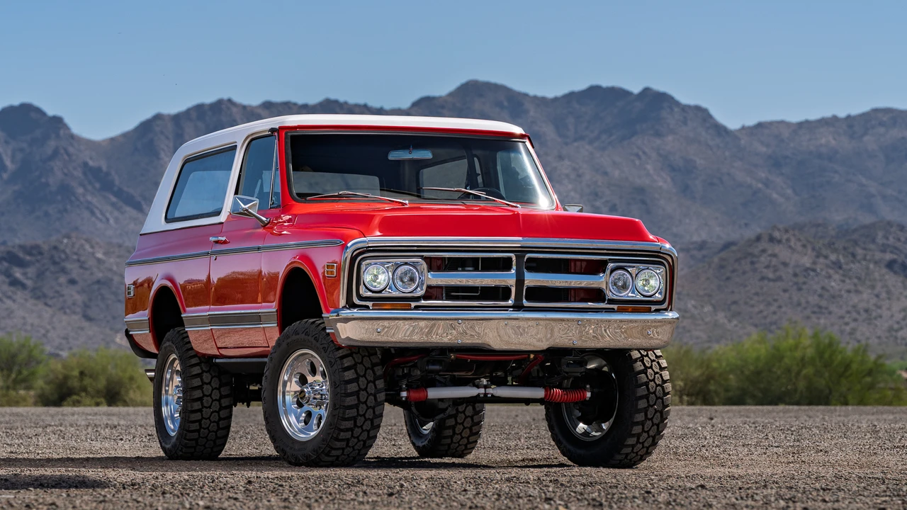 1971 GMC Jimmy 1st Gen - Image 10 of 31
