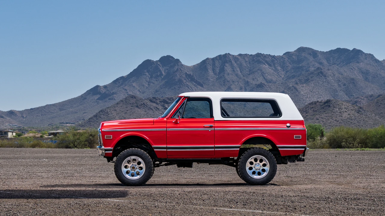 1971 GMC Jimmy 1st Gen - Image 13 of 31