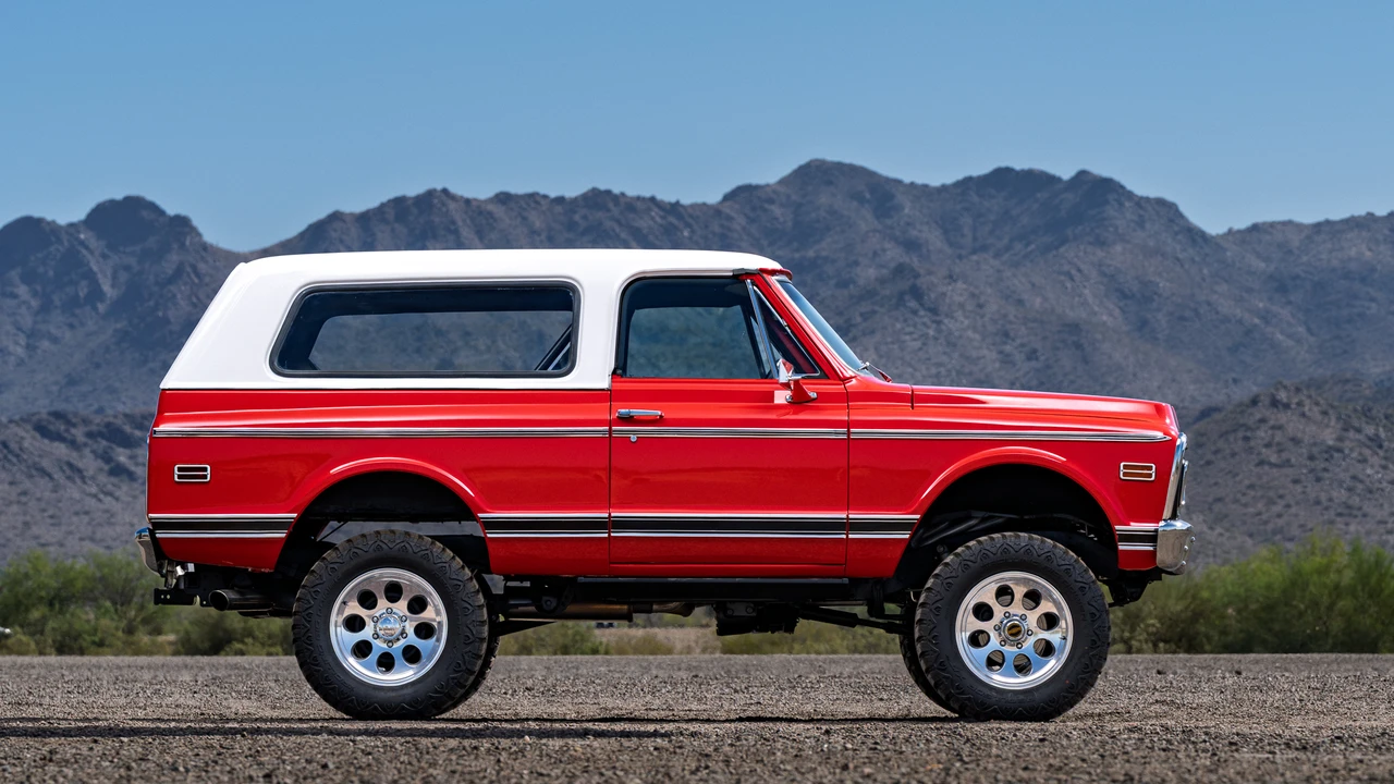 1971 GMC Jimmy 1st Gen - Image 16 of 31