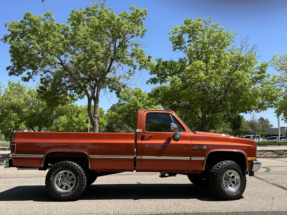 1986 GMC C/K 3rd Gen - Image 10 of 31