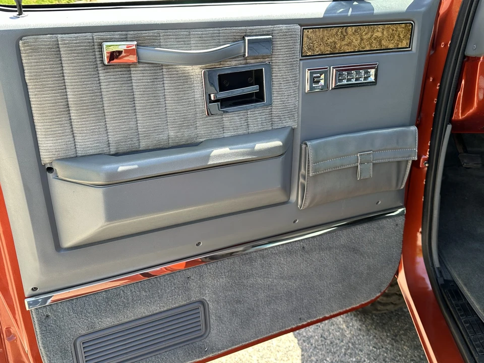 1986 GMC C/K 3rd Gen - Image 30 of 31