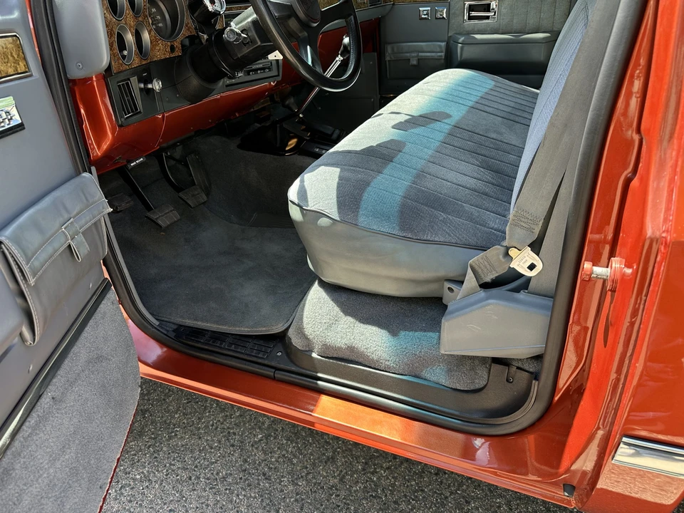 1986 GMC C/K 3rd Gen - Image 28 of 31