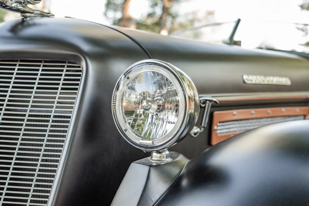 Auburn Speedster - Image 16 of 31