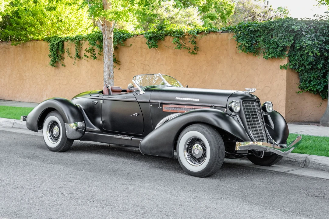 Auburn Speedster - Image 8 of 31